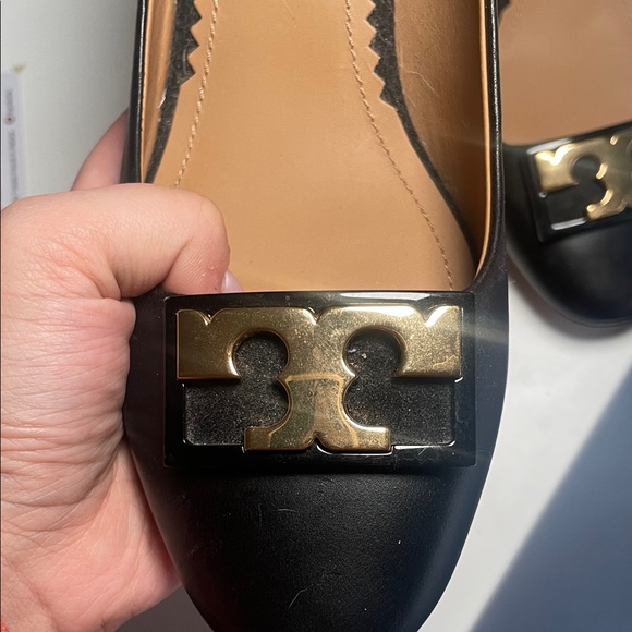 Tory Burch Black Heels with Gold Accent Genuine leather - Picture 4 of 5